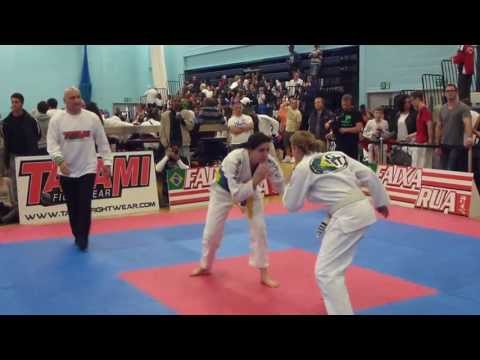 BJJ Pro Cup 2013 - Female Adult - White vs Blue Light - Finals