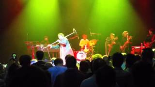 Charles Bradley - How Long (live)