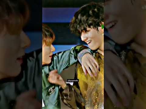 drunk tae is sooo hot 🔥😘💜💜 #taehyung #v #bts #kpopstudio #shorts