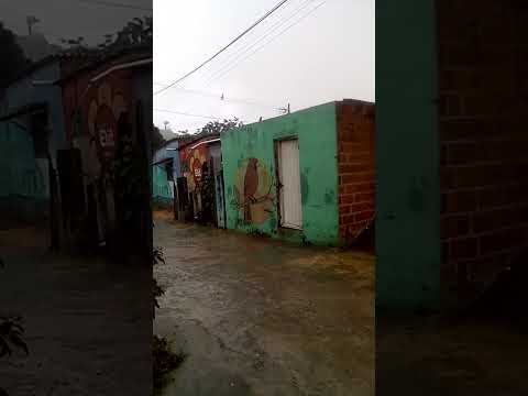 olha o tempo estar chovendo aqui em Itapé Bahia 🌧️🌧️🙏