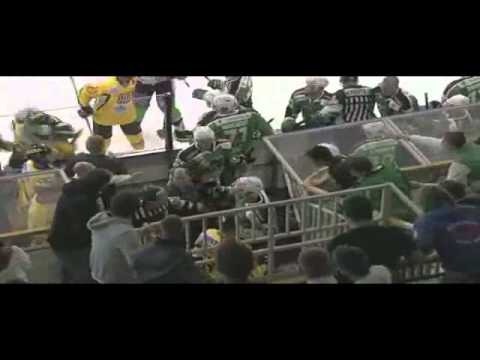 Groznik vs Ferland, Verlič vs Holst (HDD Tilia Olimpija : UPC Vienna Capitals, 2.10.2011)