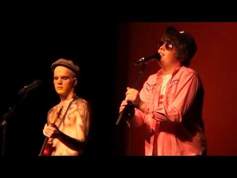 Russerevy tilbake i ´10 - Levi og Thomas