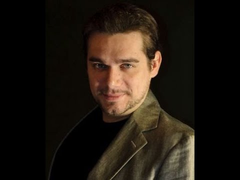 Alessandro Fantoni, tenore, canta un di felice dalla traviata, Como, 2019.