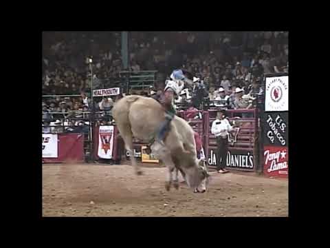 Clayton's Pet vs Casey Gates - 99 PBR Albuquerque