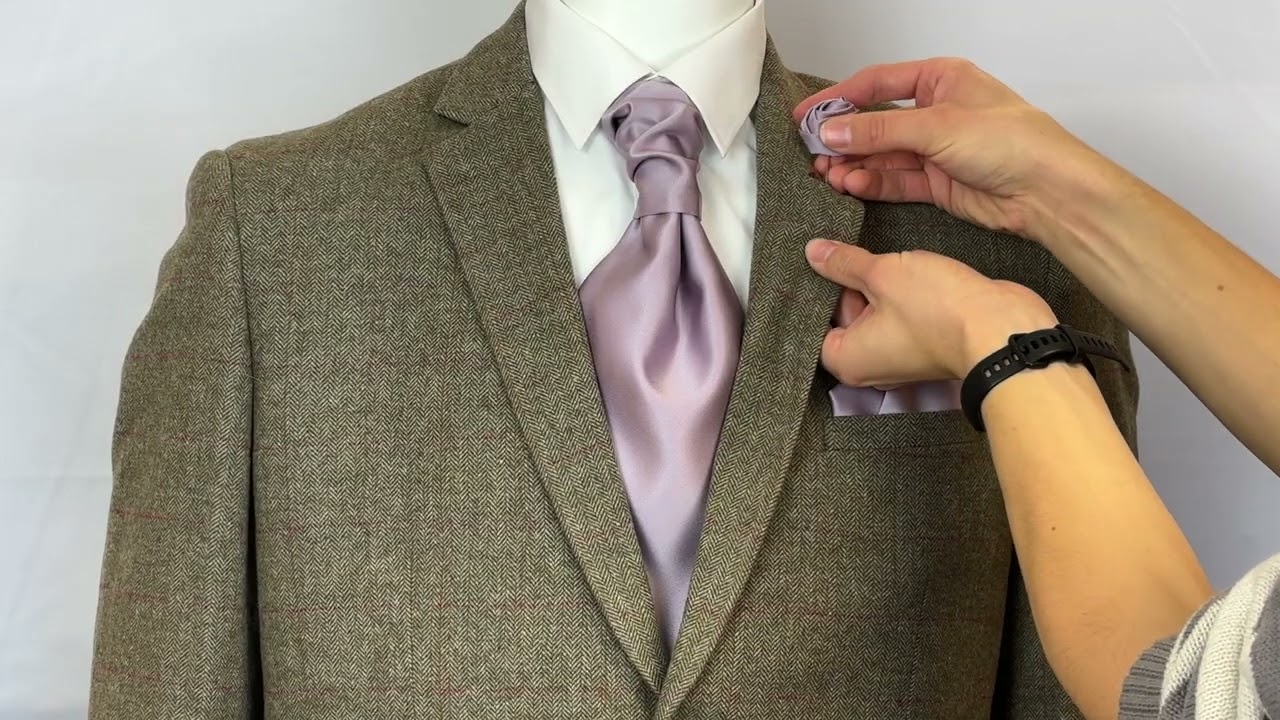 How to Pin on a Lapel Pin?