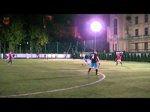 7. tydzień: Cookies Kraków - Gladiatorzy (FLS Jesień 2013)