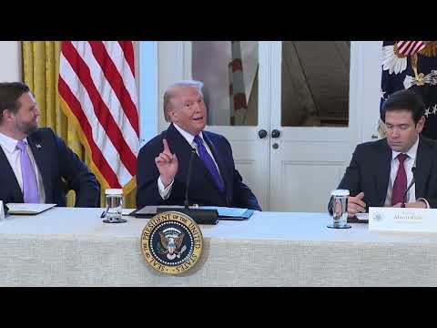 Trump looking at the Citadel blasting Caramelldansen