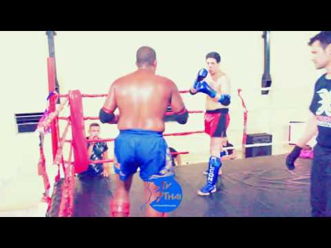 TV THAI - Yuri ( Mamute ) vs Blade ( JC Top Thai ) 95kg Xtreme Muay Thai Stadium 5