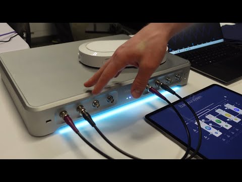 EEVblog 1624 - Electronex: Liquid Instruments Moku Oscilloscope