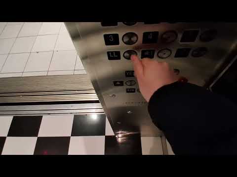 Westinghouse traction elevators at Bloomingdales on East 59th St/Lex Ave (Manhattan, NY)