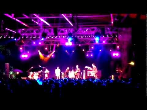 Soulive w/ Nigel Hall - Everybody Wants to Rule the World @ Catskill Chill 2012
