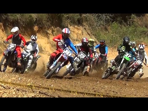 Disputa do inicio ao fim no ArenaVelocross em Balneário Camboriú SC