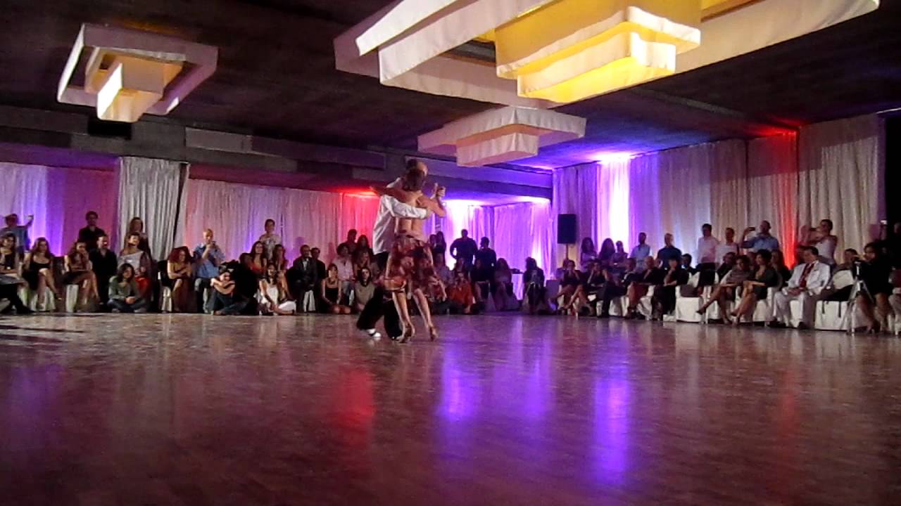 Horacio Godoy & Magdalena Gutierrez. BITF2012. 4/4 milonga