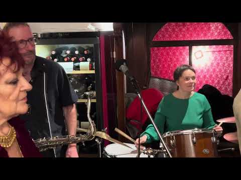 DANA GILLESPIE & JOACHIM PALDEN in the PIANO BAR in Innsbruck, Austria -  on February 2, 2024