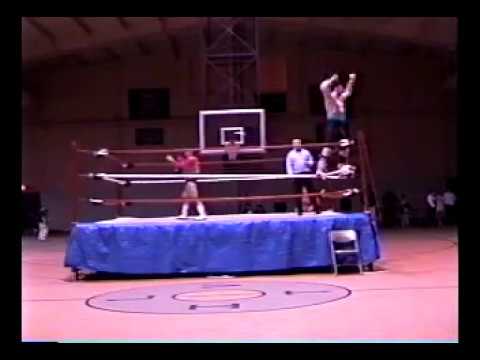 Robbie Ellis vs. J.J. Crush