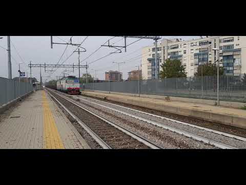 E652-144 e carri con stanti in direzione Orbassano