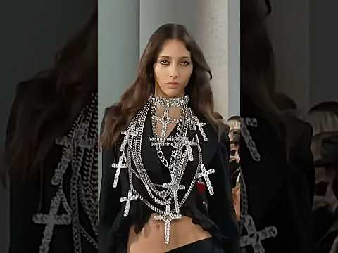 she knows how to use those long legs #runway #fashion #model #blumarine #yasminwijnaldum