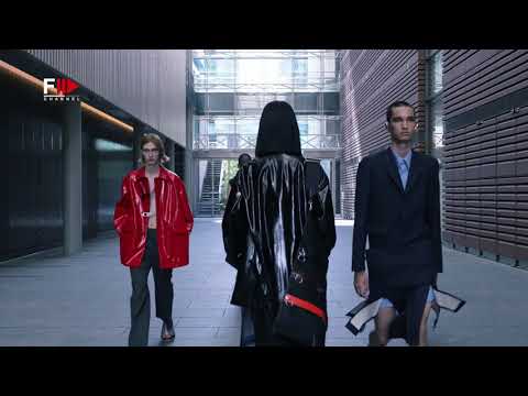 TOGA Spring 2022 London - Fashion Channel