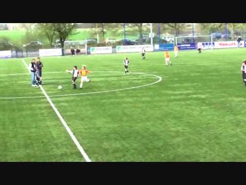 9 april 2011 Victoria E1 - Nederhorst E1 2e helft.wmv
