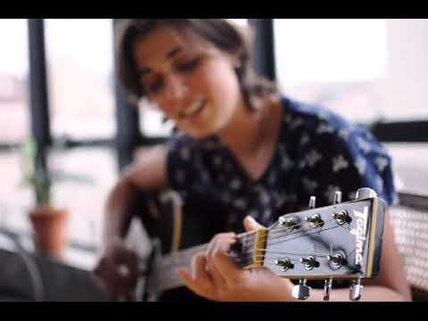 de sal e sol eu sou - Michelle Veloso Maçã