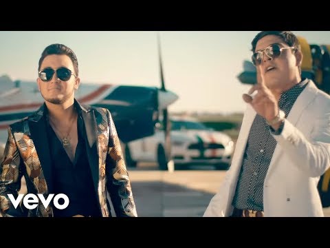 Kevin Ortiz - A los 18 ft. Beto Vega (Official Video)