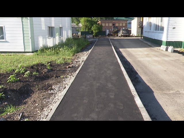 В семи дворах многоквартирных домов Нурлата работы идут полным ходом