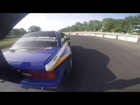 Syron e30 v8 kissing the wall