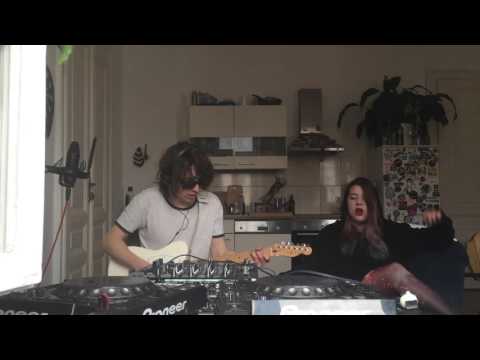 Max Manie & Maggy Rich - TopDown (Kitchen Sessions)