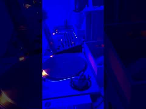 ISMAEL LORA & DJ MOFLY - New Life Vs THE STUNNED GUYS - Hardcore Takin Over (David Max Rebuilt 2008)