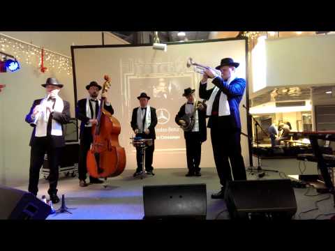 Valeriy Bukreev Black Jack Dixie Jazz Band- Bill Bailey in Mercedes Auto Salon Moscow