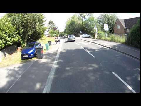 VO58YPZ - Reversing Onto Main Road