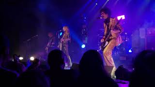 The Darkness - "Southern Trains" (Live)