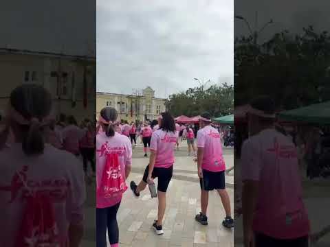 Hoy domingo en Santa Rosa de osos norte de Antioquia 🩷🏃🏾‍♀️ carrera Rosa  🌹