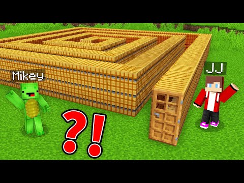 JJ and Mikey Found Secret SPIRAL MAZE DOOR Base - Maizen Parody Video in Minecraft
