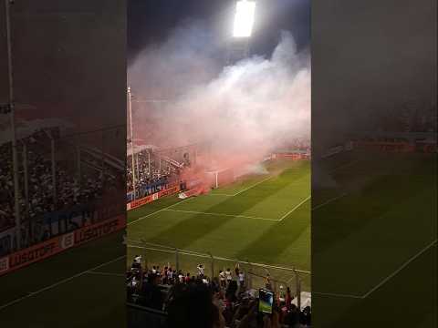 "" Barra: Los Borrachos del Tablón &bull; Club: River Plate &bull; País: Argentina