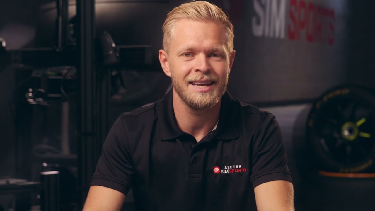 Transitioning from Sim Racing to F1 Sim Driver and then Real-World Motorsport 8 Transitioning from Sim Racing to F1 Sim Driver and then Real-World Motorsport