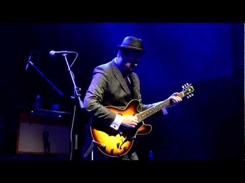 Soulive #3 - El Ron Intro @ 9:30 Club - Washington D.C. 11-3-2012