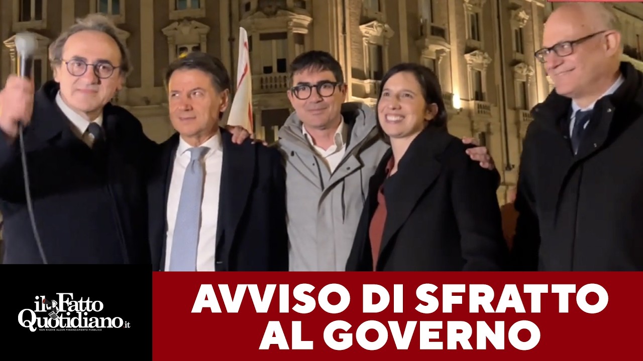 Il fronte del No festeggia. I leader abbracciati sul palco: "Avviso di sfratto per il Governo"