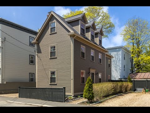 68 Derby St, Salem MA - Betsy Merry - Tel 508-641-6241