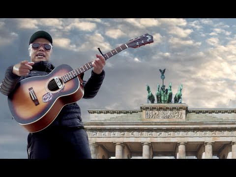Sandhy Sondoro - Berlin! Berlin! Ick Lieb Dir So Sehr