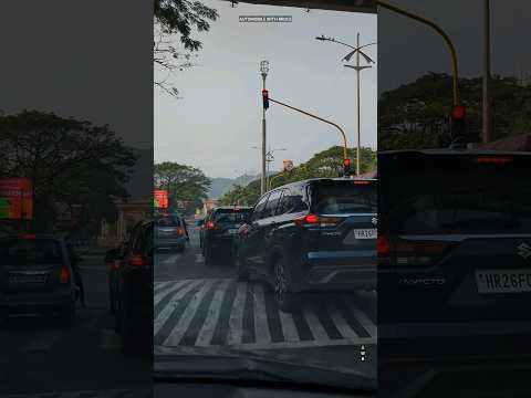 Innova Hycross vs Invicto - Road Presence #shorts