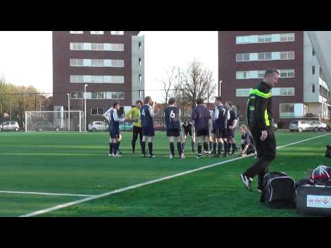 Opjestropdas.nl 6 dec 2014 DHSC 8 - VV De Meern 8 com 5-1 Topoverleg (2)