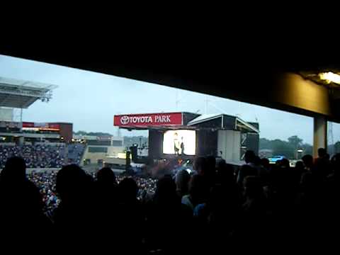 keenan cahill at b96 summerbash