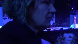 RENATO ZERO - INTRO + VIVO - LIVE ALT ARRIVO Arena di Verona