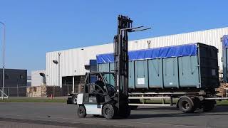 Chariot &eacute;l&eacute;vateur diesel UniCarriers YG1D2A30Q neuf | Image 4 - Machineryline