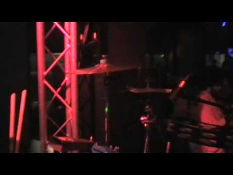 D-Rashid ft Vikesh on percussion @ Dordt is my bitch