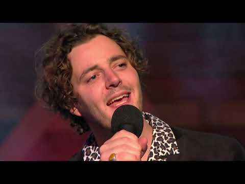 Rhys Gwynfor a'r Band - Esgyrn Eira