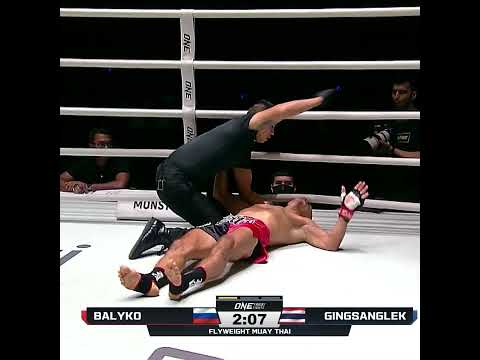 WHAT A KO 👏 Gingsanglek starches Alexey Balyko in 53 seconds with an insane spinning backfist!