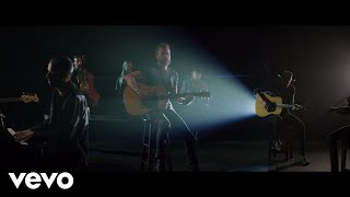 Dierks Bentley - Hold The Light (From "Only The Brave" Soundtrack) ft. S. Carey