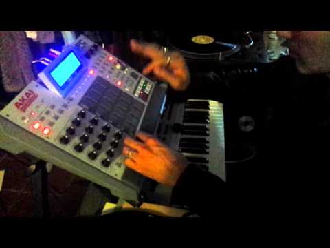 Stephkill x Captain Futuro  beats contest 2013